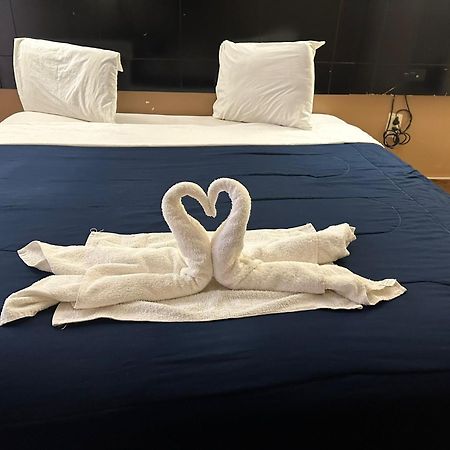 Circle Motor Lodge South Amboy Экстерьер фото