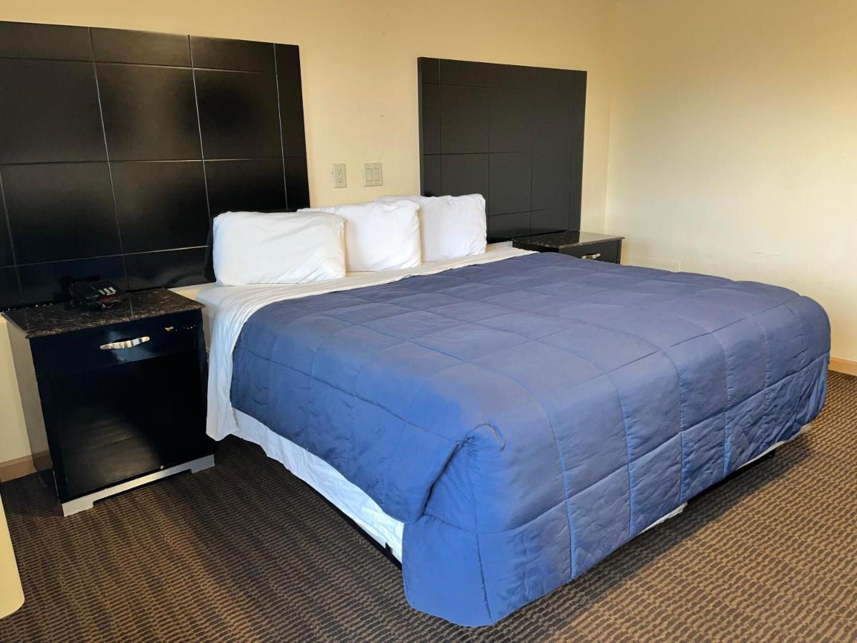 Circle Motor Lodge South Amboy Экстерьер фото